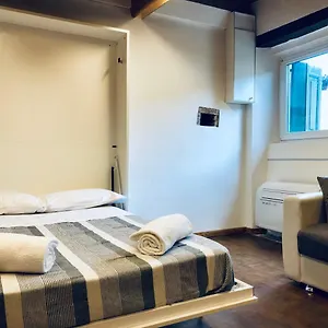 La Petite Maison Verona